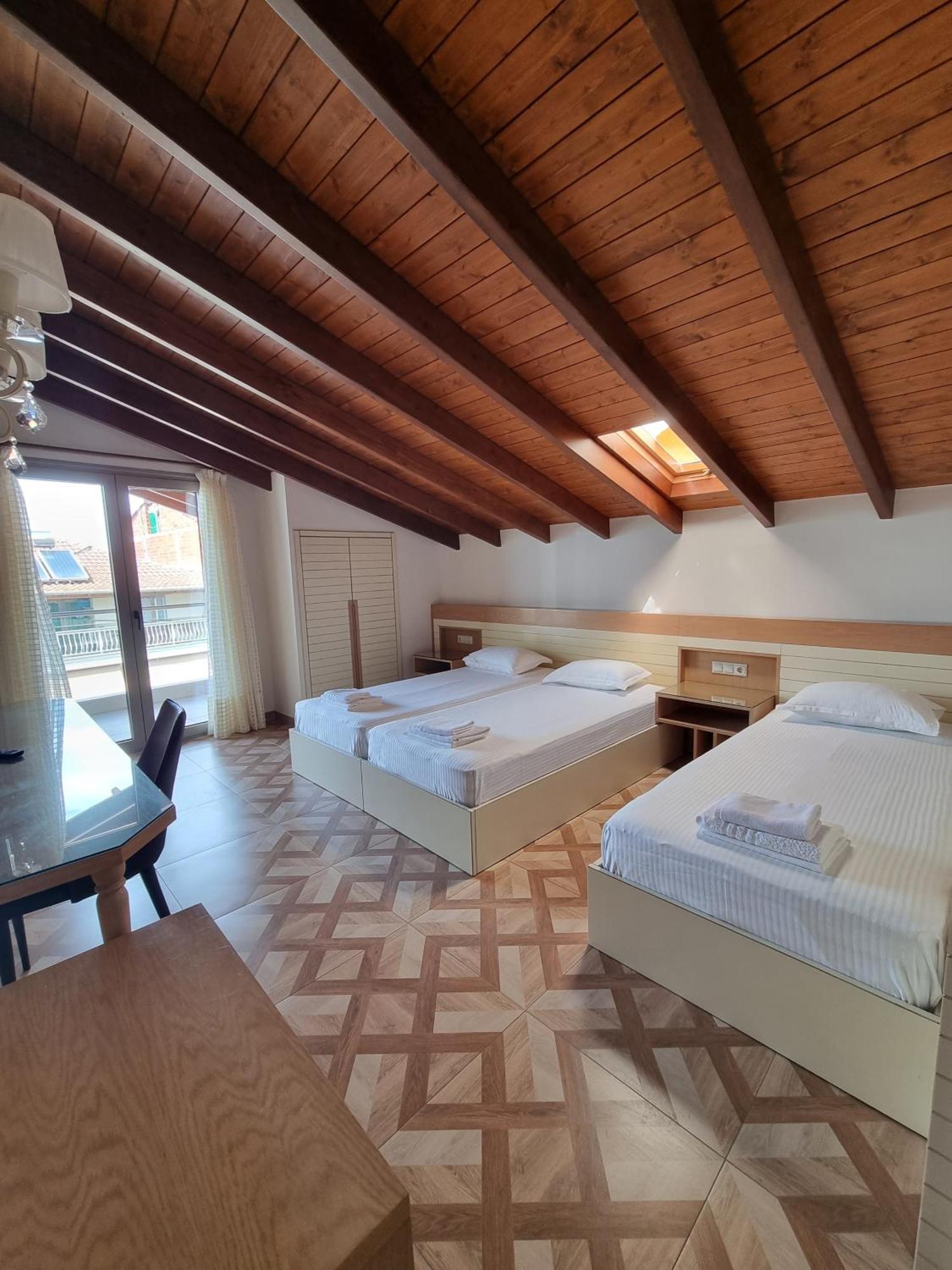 Sissy'S Boutique Apartments Paralia Katerinis Bagian luar foto