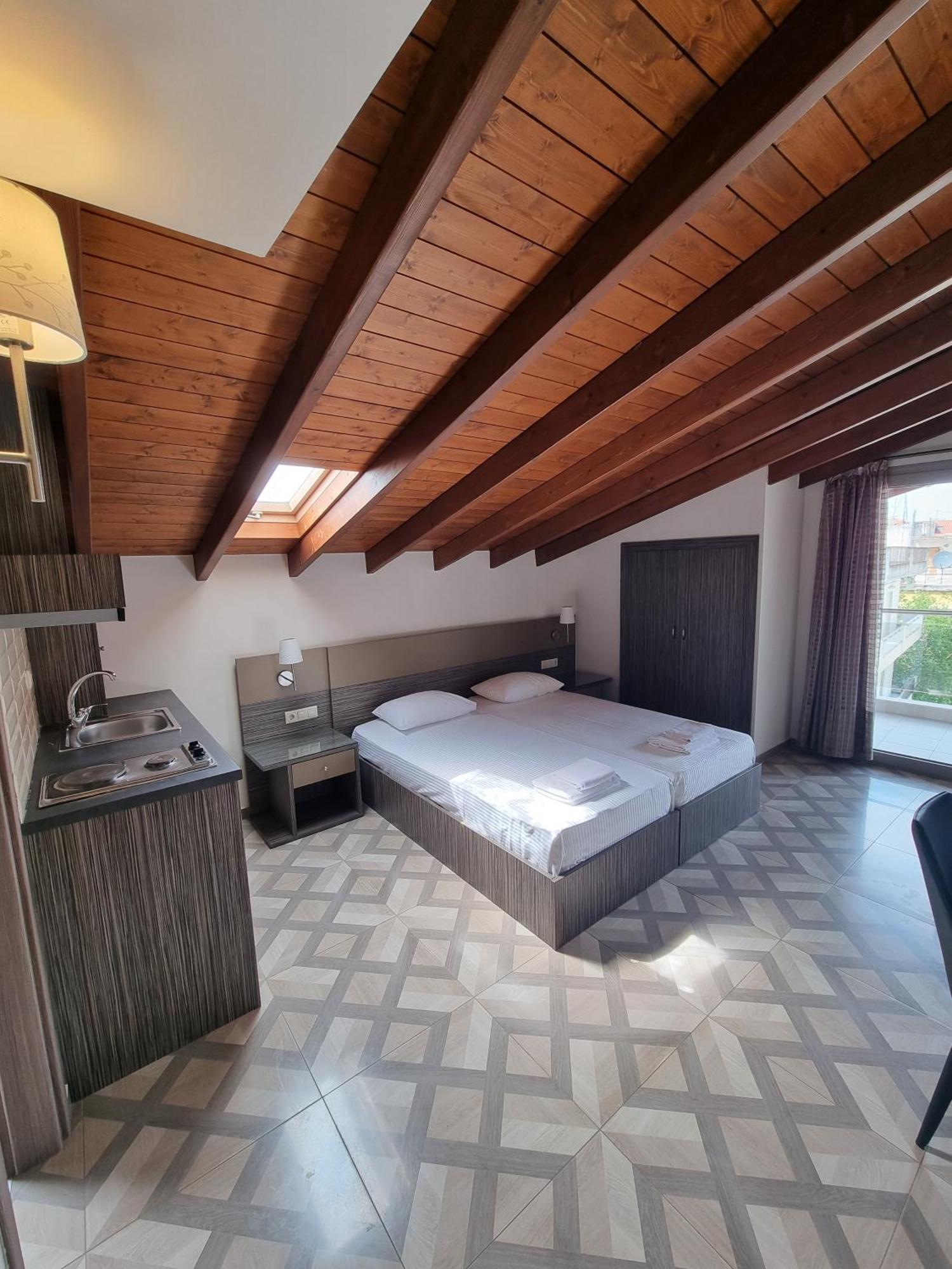 Sissy'S Boutique Apartments Paralia Katerinis Bagian luar foto